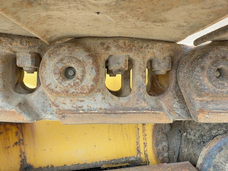 2002-deere-700h-xlt-image-26