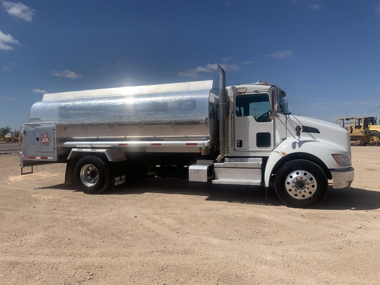 2020-kenworth-t370-image-7