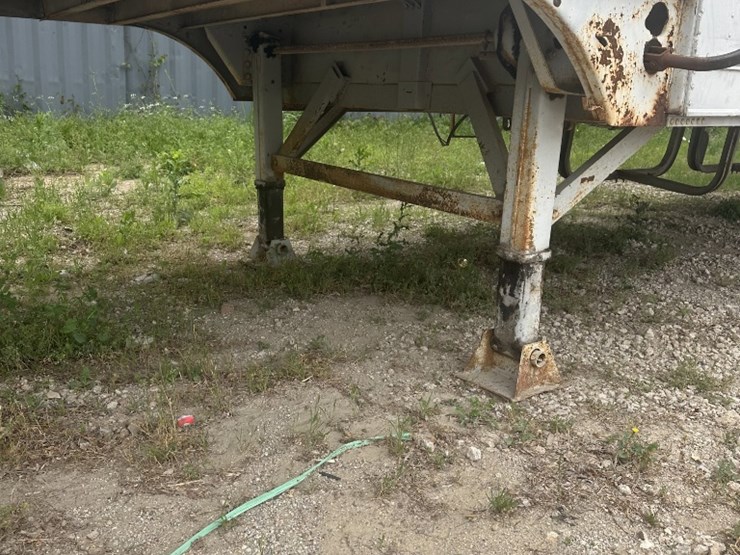 1985-trailmobile-trailer-image-3