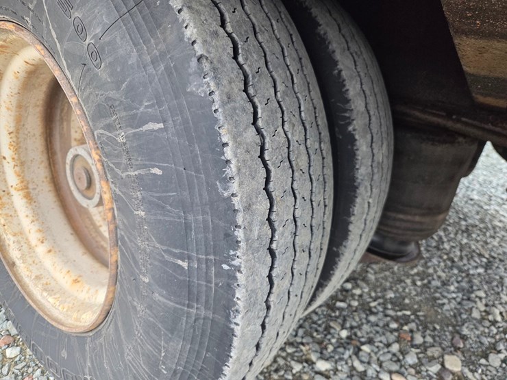 2006-trail-eze-te-70-ht-image-52