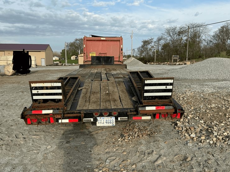 #141-•-2016-eager-beaver-heavy-equipment-trailer-image-4