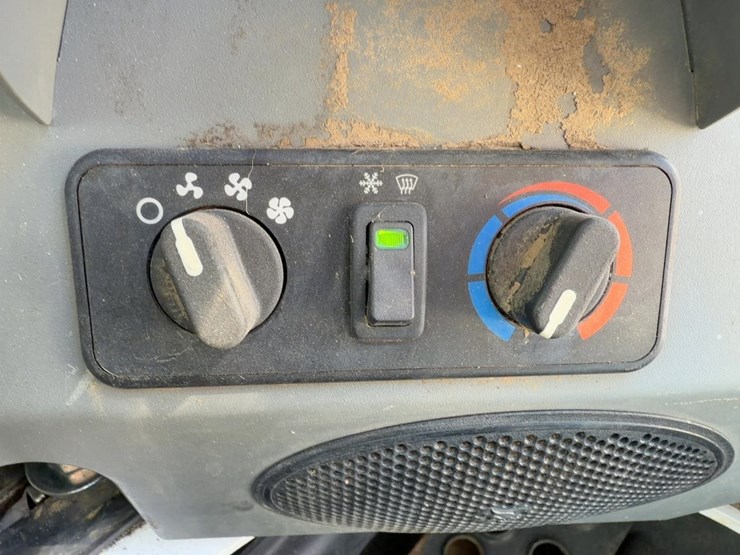 2020-bobcat-t870-image-20