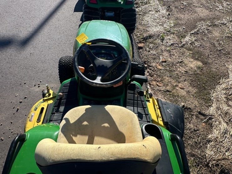 john-deere-x585-image-8