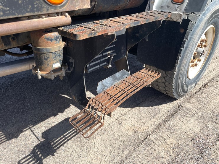 1996-cummins-m11-image-94