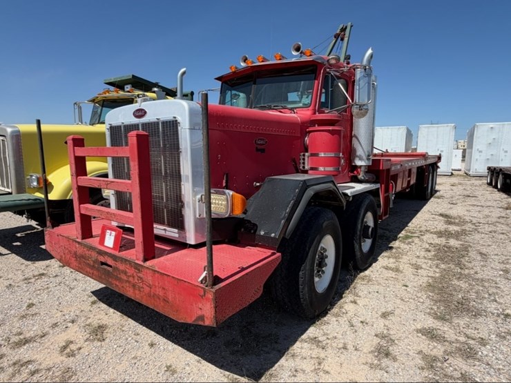 2002-peterbilt-357-image-5
