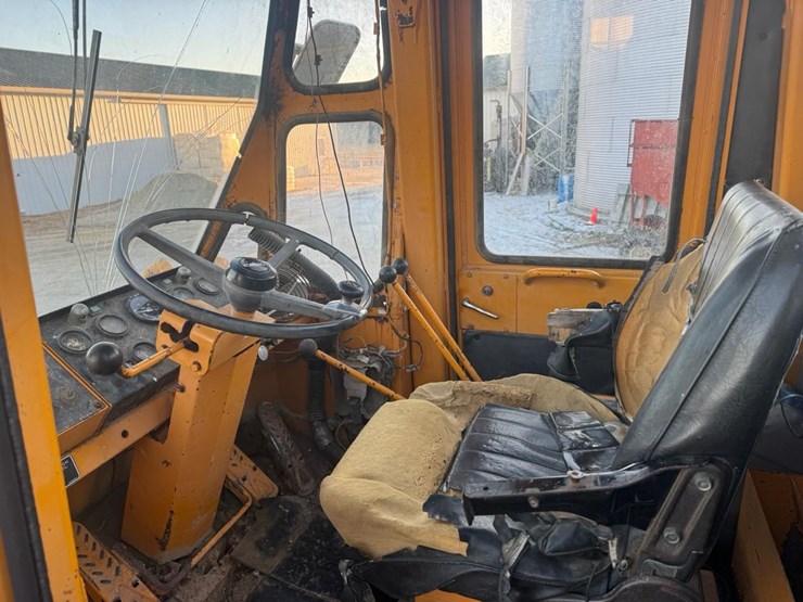 #122-•-1987-kobelco-lk600-wheel-loader-image-48