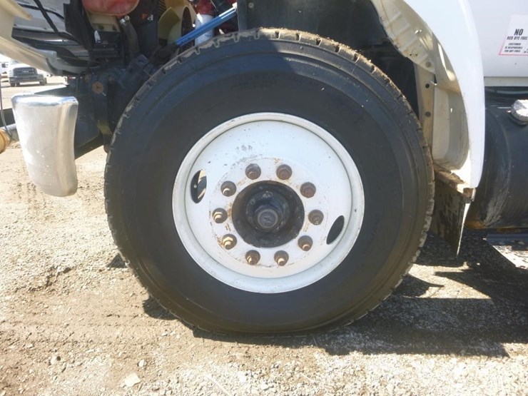 2015-ford-f750-image-21