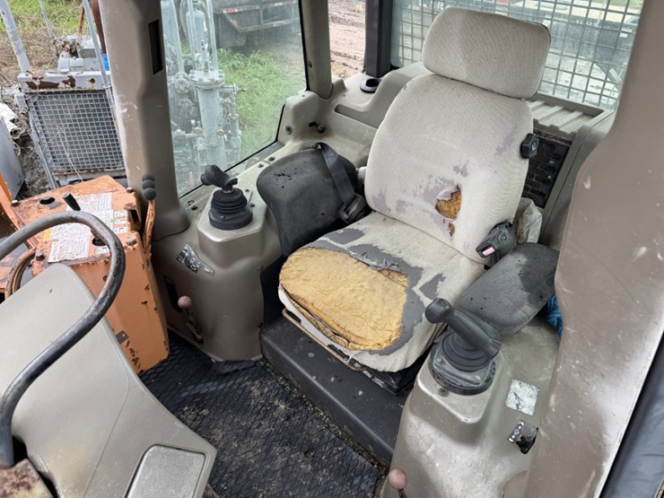 2007-case-1150k-image-12