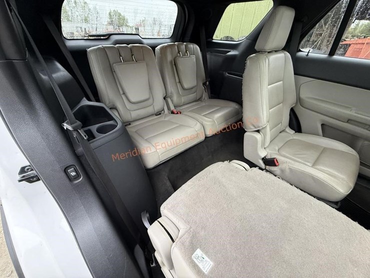 ford-explorer-limited-image-42