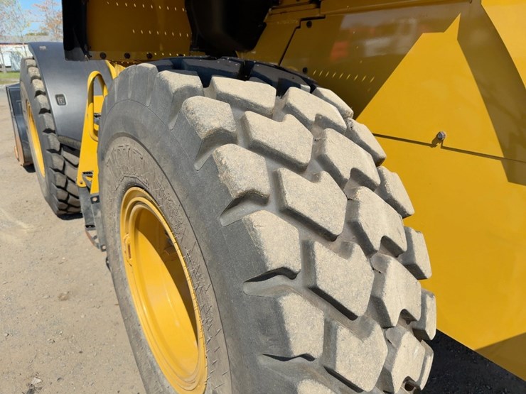 2019-caterpillar-926m-image-16