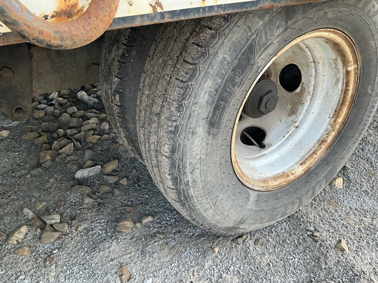 #141-•-2016-eager-beaver-heavy-equipment-trailer-image-31