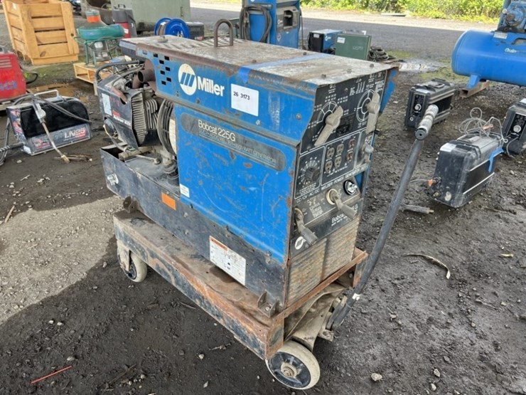 miller-bobcat-225g-image-4