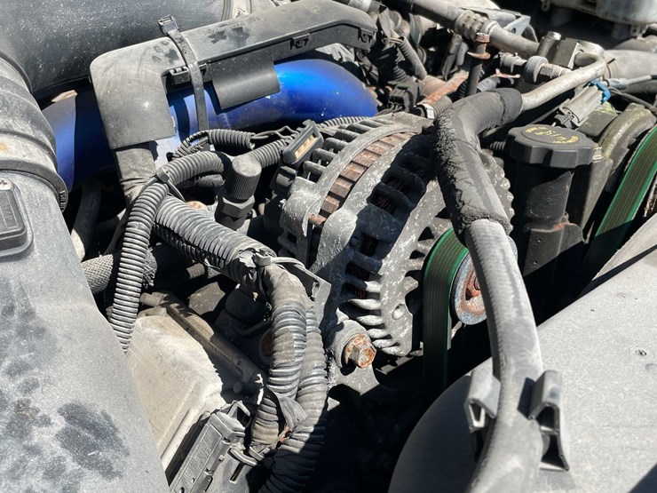#7046-•-2005-chevrolet-duramax-(has-wi-title)-image-69