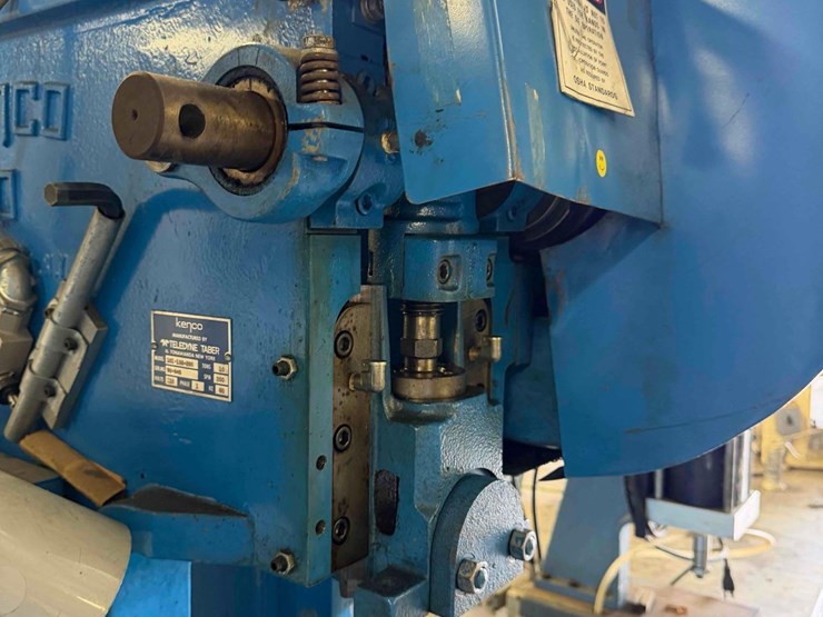 kenco-10-vertical-press-image-7