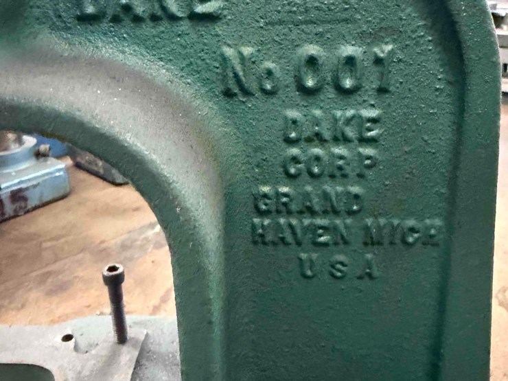 dake-hand-press-image-4