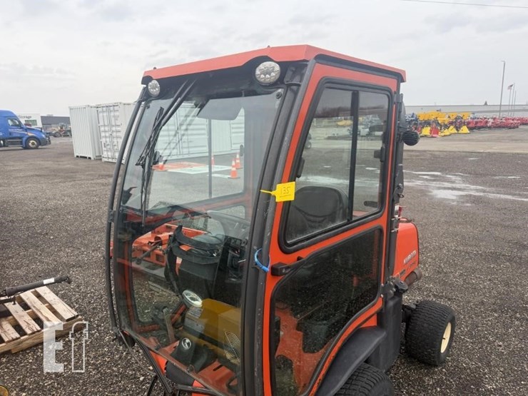 2019-kubota-f3990-image-10
