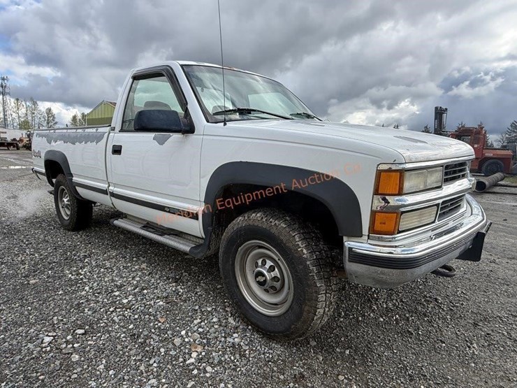 1995-chevrolet-gmt400-image-10