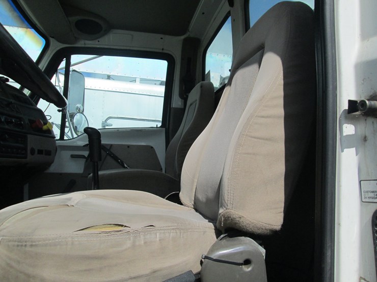 2007-sterling-at9500-image-31