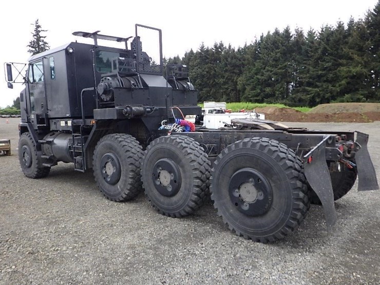 2002-oshkosh-m1070-image-7