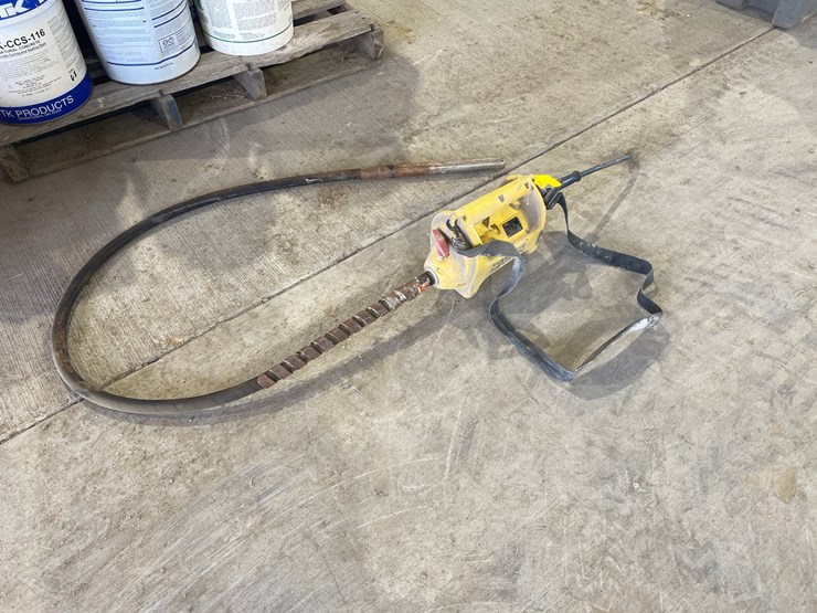 #5066-•-wacker-neuson-concrete-vibrator-image-1
