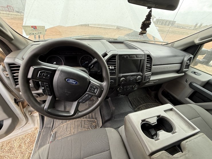 2017-ford-f250-image-11