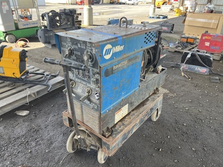 miller-bobcat-225g-image-3