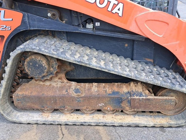 2019-kubota-svl95-2s-image-23