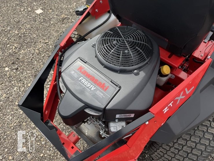 2023-gravely-zt-xl-48-image-17