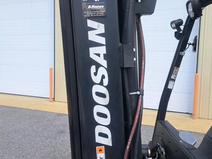 #110-•-2022-doosan-g35s-7-forklift-image-10