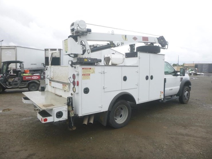 2008-ford-f550-image-3