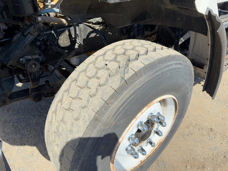 2001-caterpillar-3126-image-10