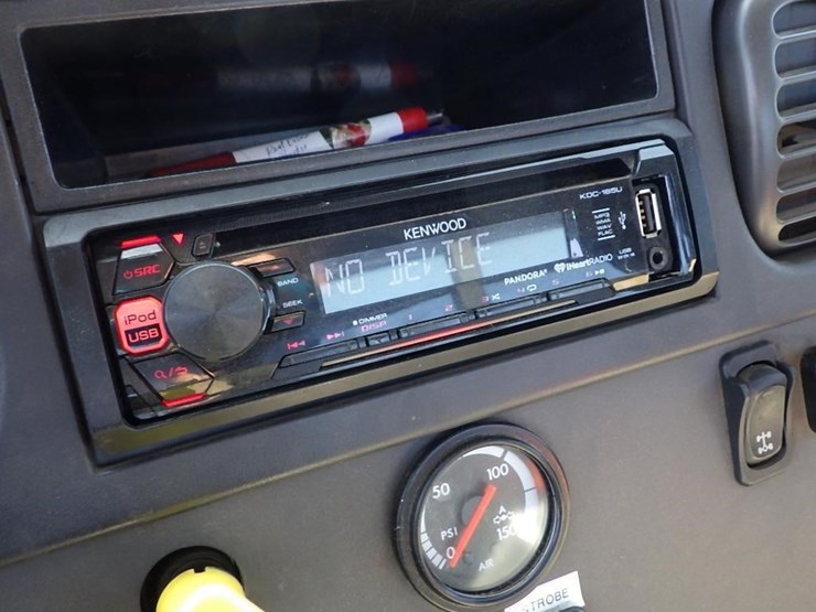 2005-utility-combo-image-52