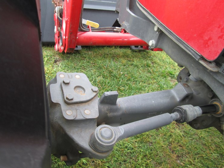 2018-massey-ferguson-4709-image-16