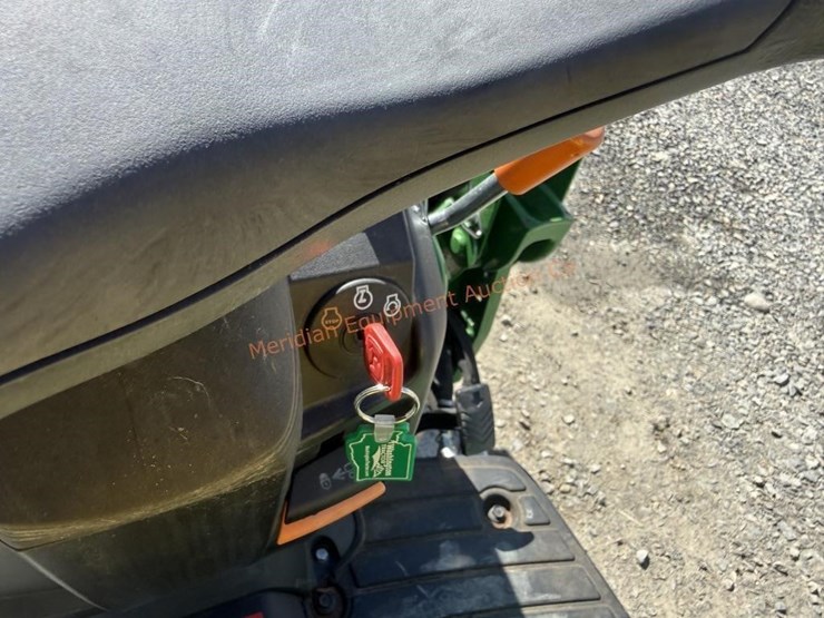 john-deere-1025r-image-51