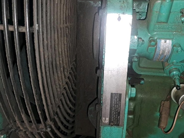 #154-•-1996-onan-cummins-genset-image-7