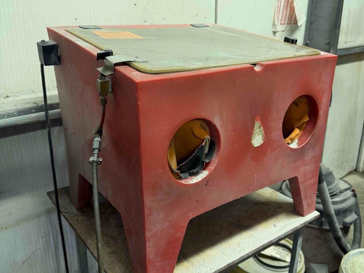 sand-blast-cabinet-image-1