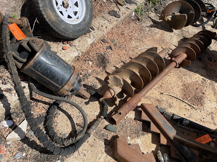 #7387-•-post-hole-digger-image-1
