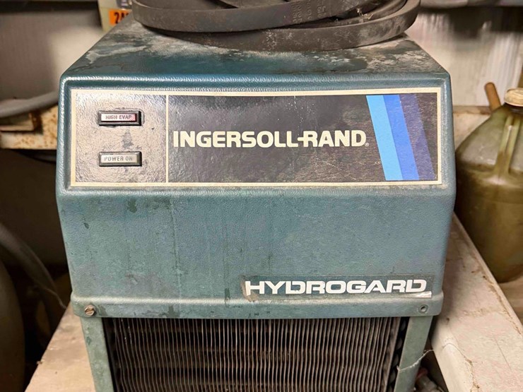 ingersoll-rand-15-hp-compressor-image-12