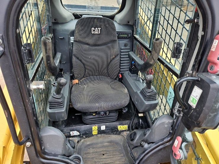 2022-caterpillar-246d3-image-20