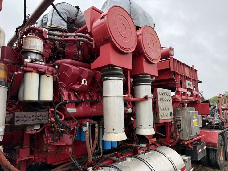 2014-mtu-12v4000-image-5