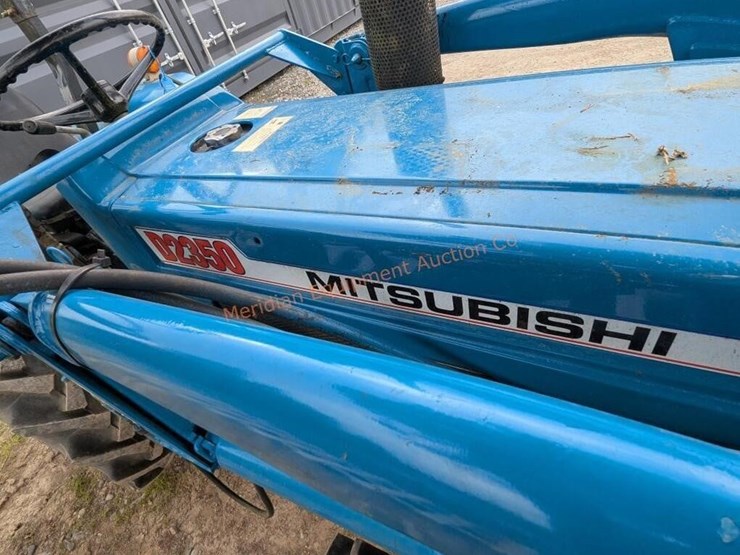 mitsubishi-d2350-image-10