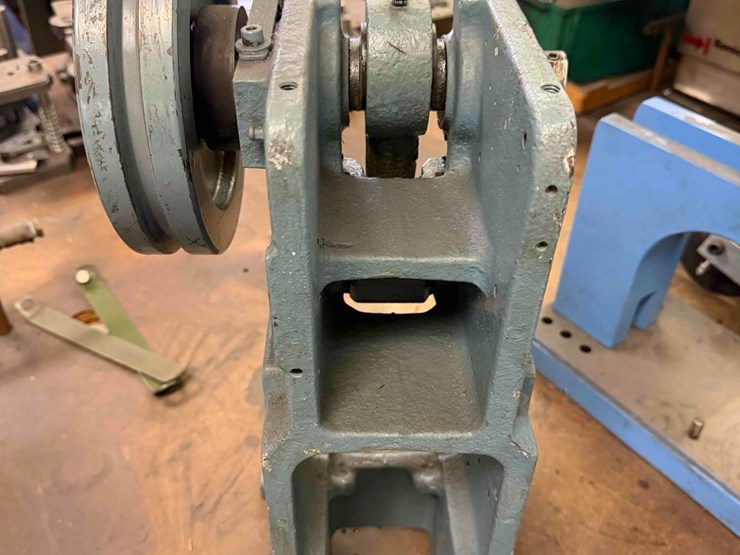 berg-mechanical-press-image-5