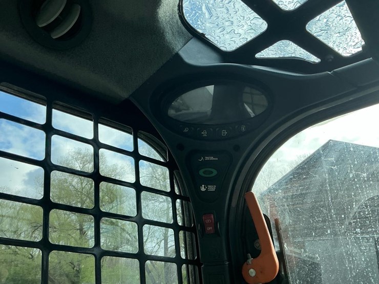 2024-bobcat-t770-image-23