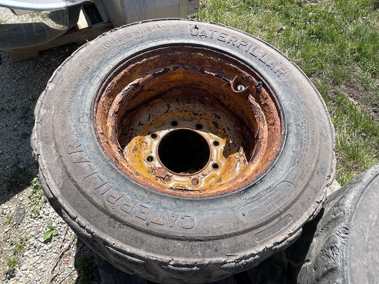 #7457-•-cat-tires-and-rims-image-6