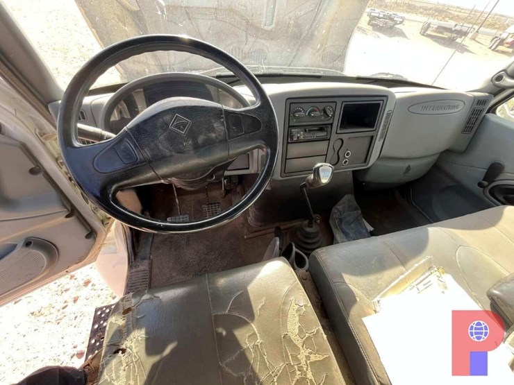 2007-international-durastar-4200-image-11
