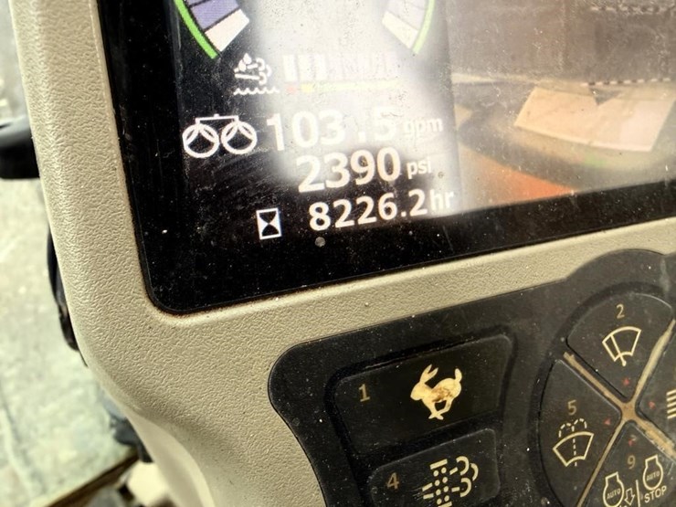 2015-case-cx210-image-3