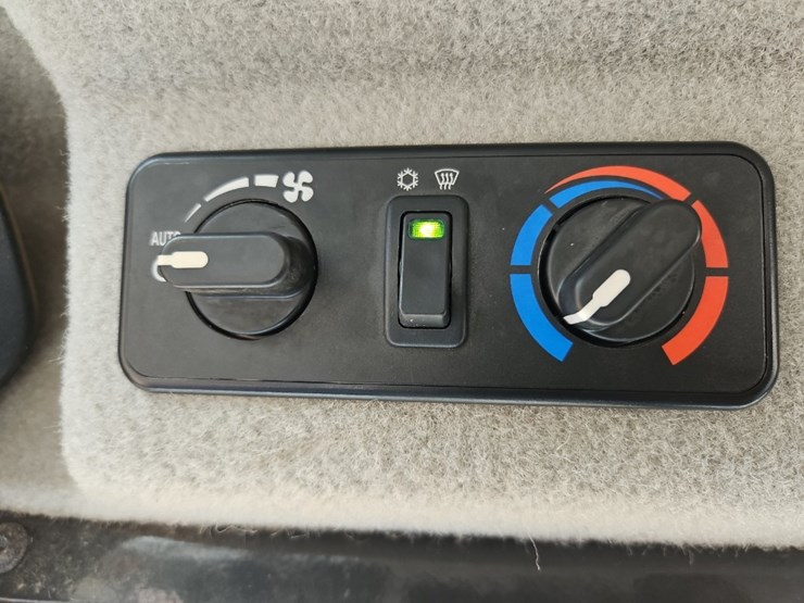 2023-bobcat-t76-image-22