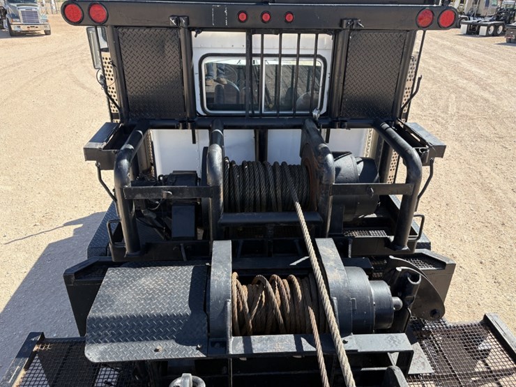 2005-kenworth-c500b-image-5