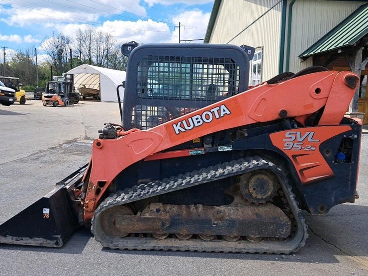 2019-kubota-svl95-2s-image-2