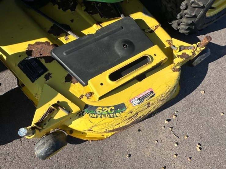 john-deere-x585-image-7